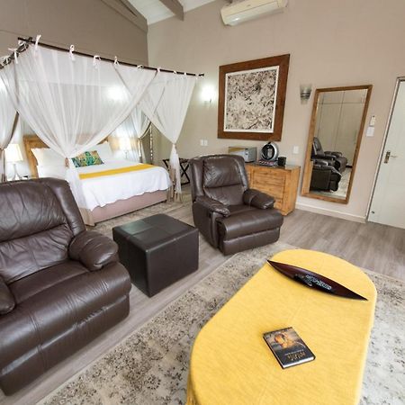 Twiga Travel Villa Hoedspruit Exteriör bild