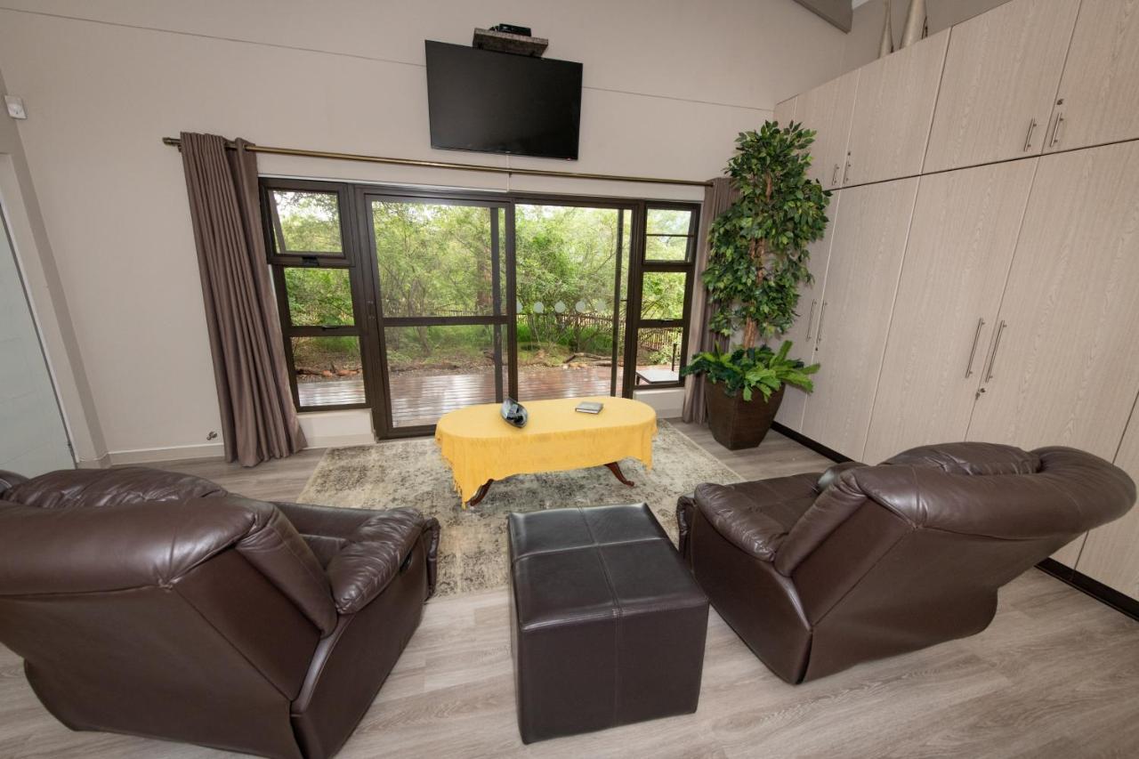 Twiga Travel Villa Hoedspruit Exteriör bild